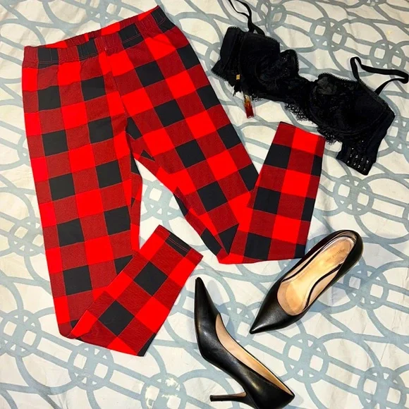 SALE Red and Black Plaid Leggings Women’s Small Full Length Stretch Leggings NEW - Picture 1 of 7
